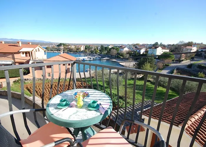 Apartman Cuomo By El-pi Tours