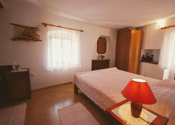 Cuomo By El-pi Tours Apartment