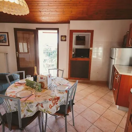 Cuomo By El-pi Tours * Malinska